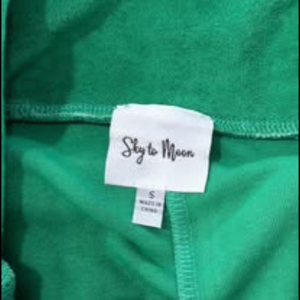 Sky to Moon green terry cloth romper women’s size small - Picture 5 of 5